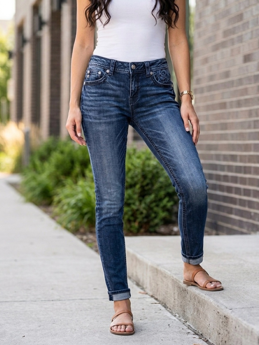 Miss Me Signature Cuffed Skinny Blue Jeans Size 30 Floral Embroidered Distressed